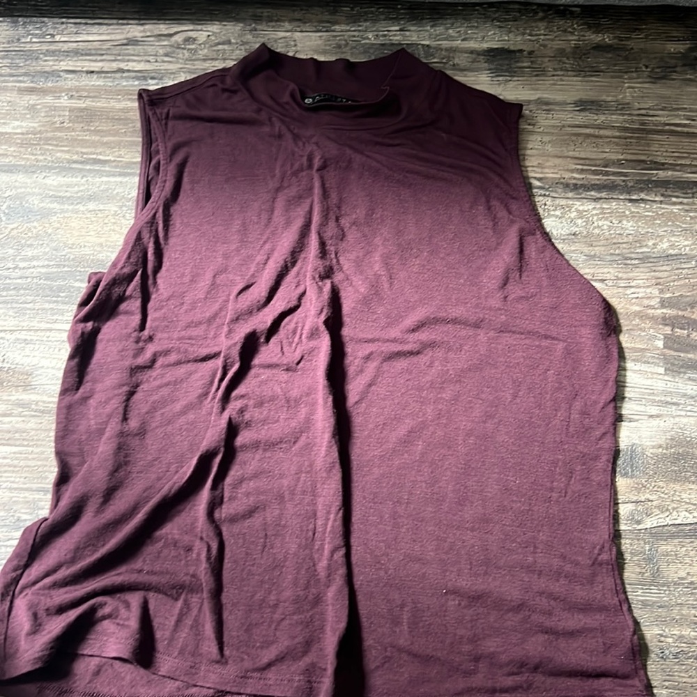 Athleta top